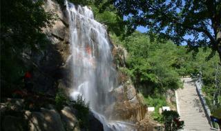 伤心人面对一江春水 伤心人面对一江春水